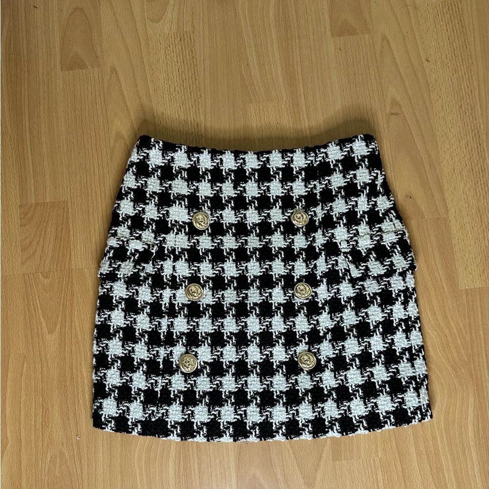 S black and white plaid tweed mini skirt with gold buttons